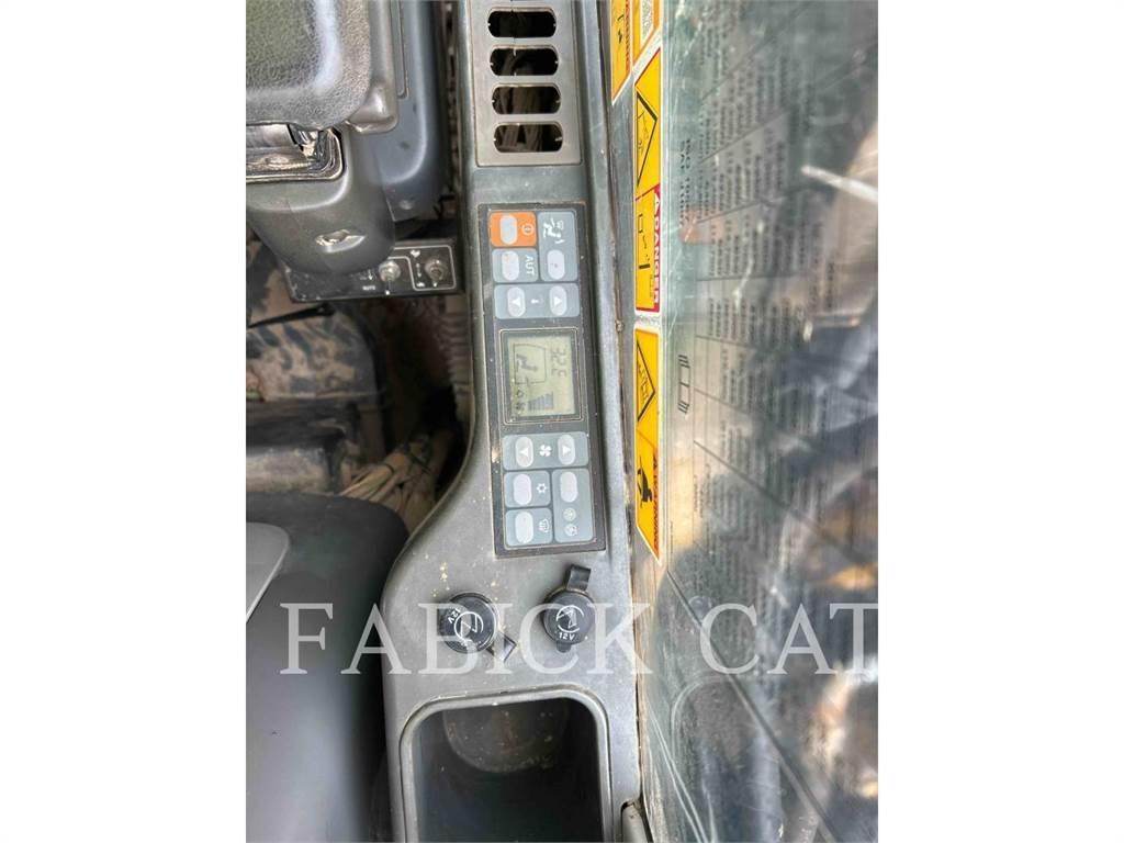 CAT 320D Gravemaskiner på larvebånd