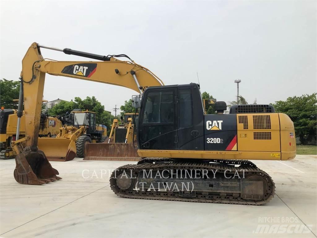 CAT 320D2 Gravemaskiner på larvebånd