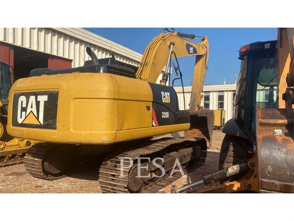 CAT 320D2 Gravemaskiner på larvebånd