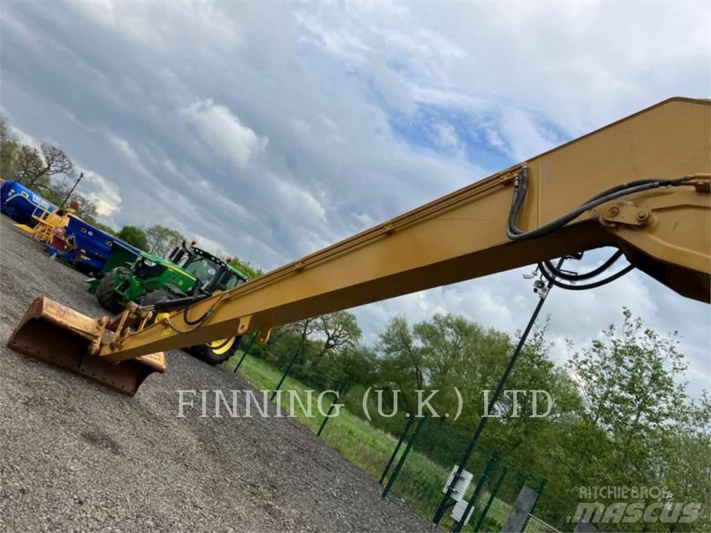 CAT 320E SLR Gravemaskiner på larvebånd