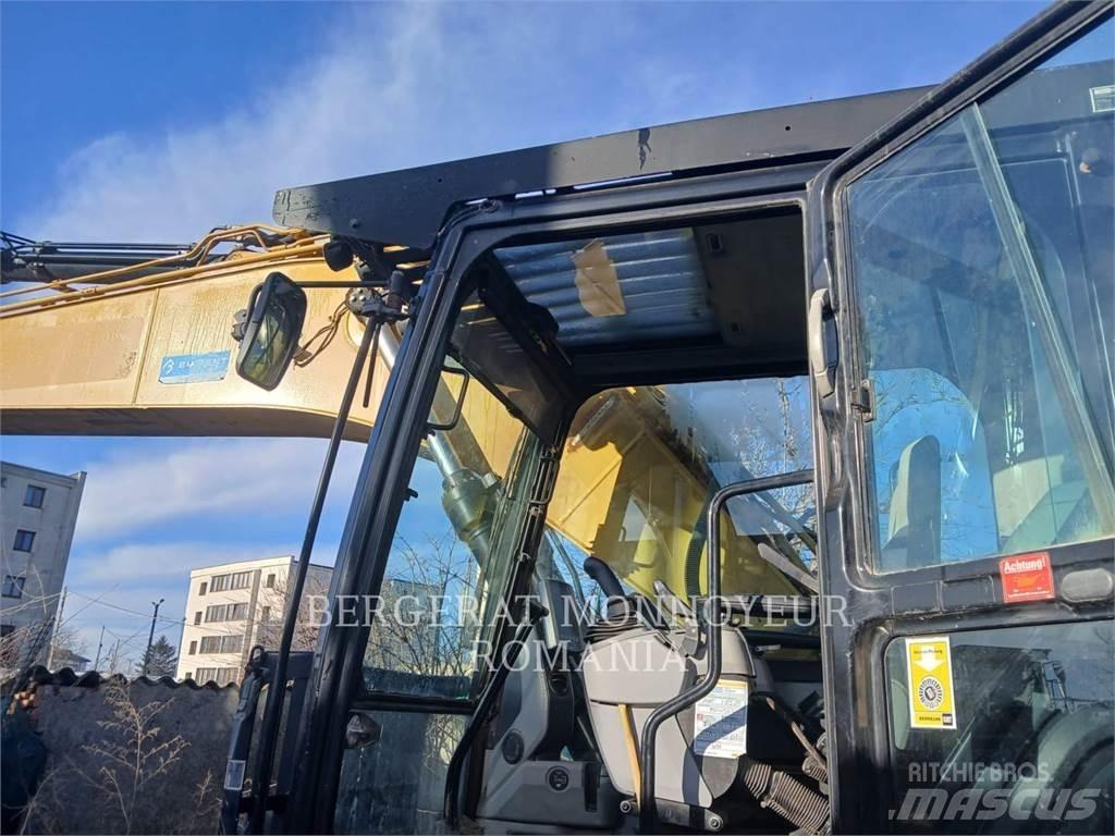 CAT 320FL Gravemaskiner på larvebånd