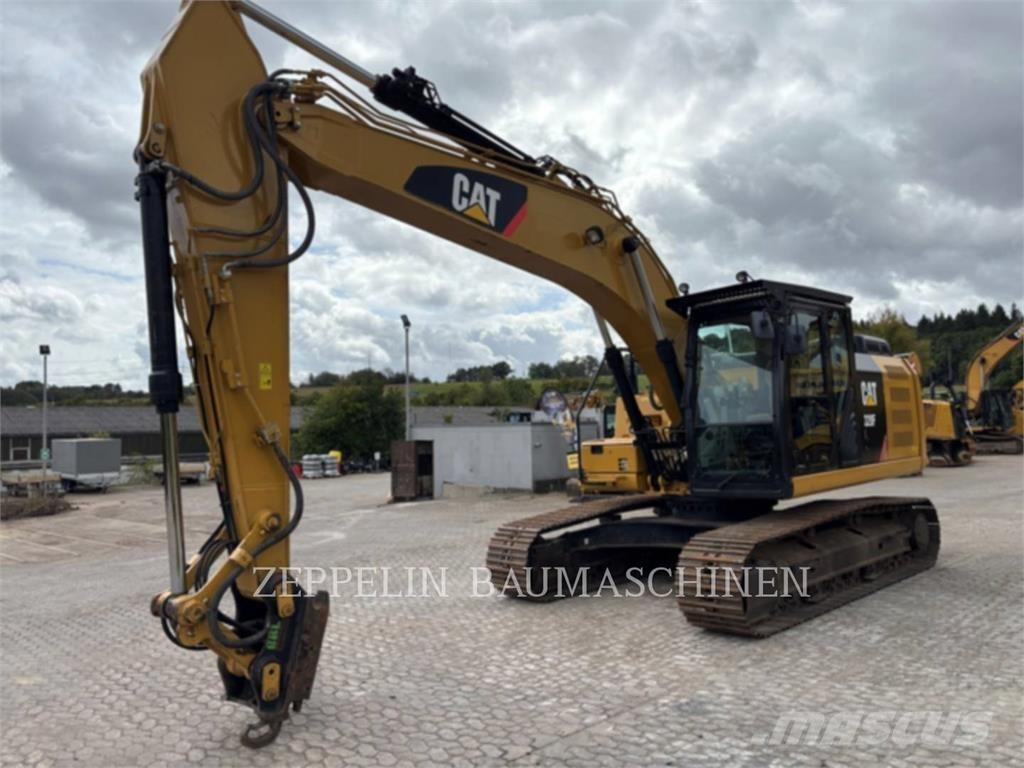 CAT 320FL Gravemaskiner på larvebånd