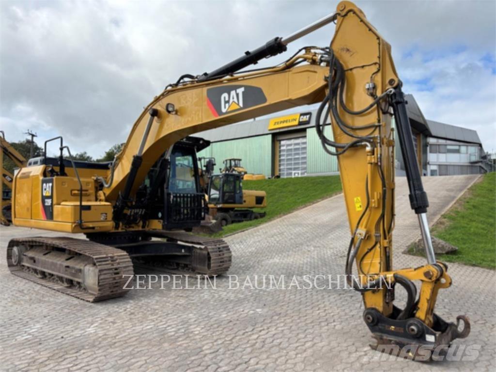 CAT 320FL Gravemaskiner på larvebånd
