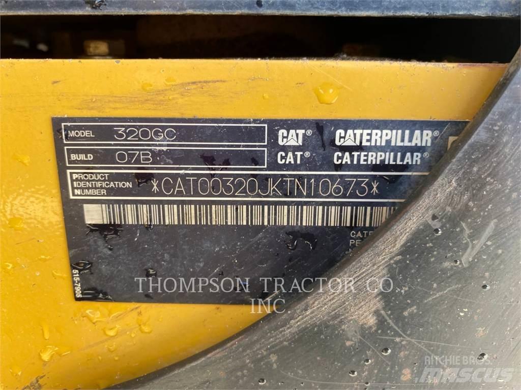 CAT 320GC Gravemaskiner på larvebånd