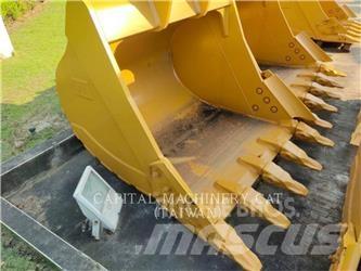 CAT 323 Skovle