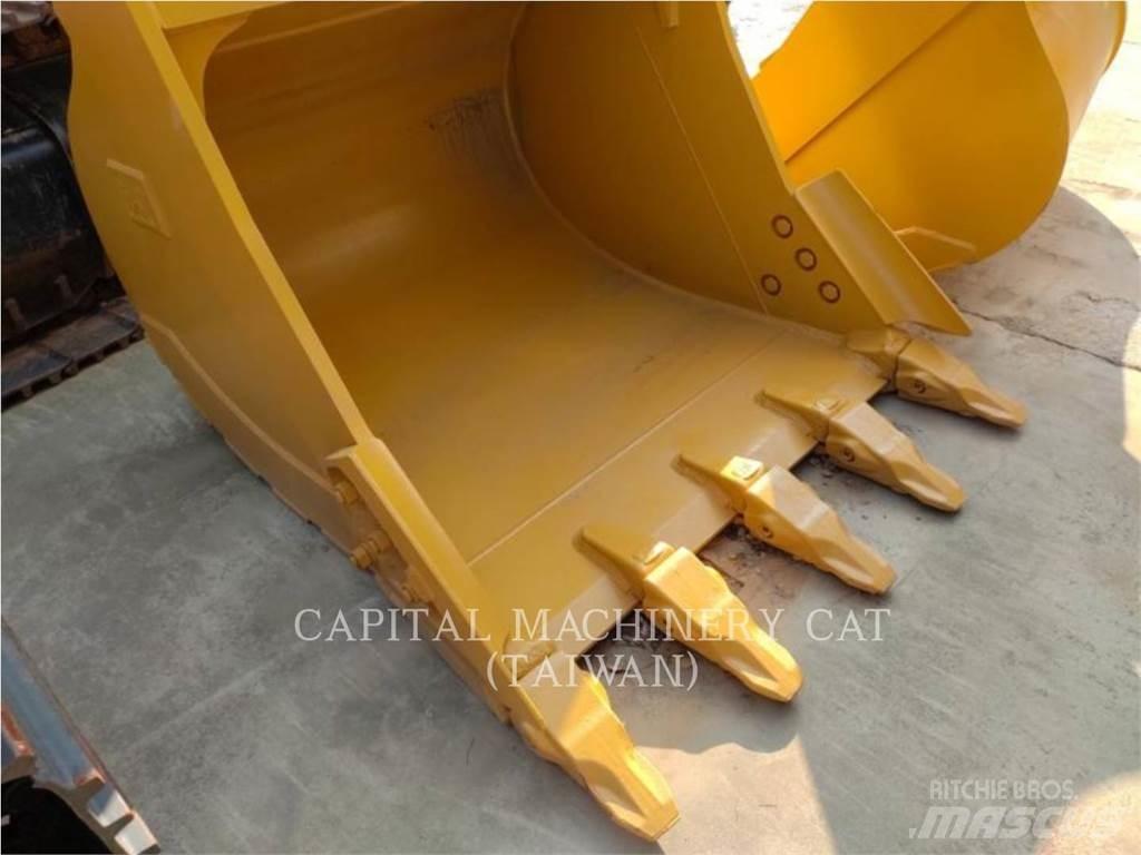 CAT 323 Skovle