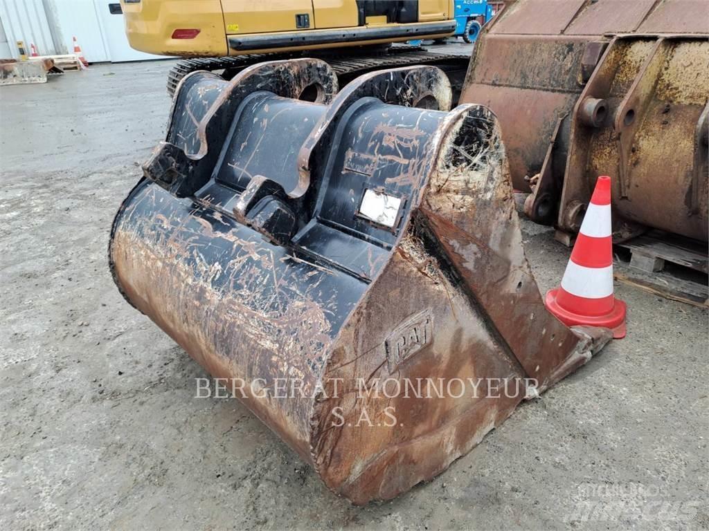 CAT 323 Gravemaskiner på larvebånd