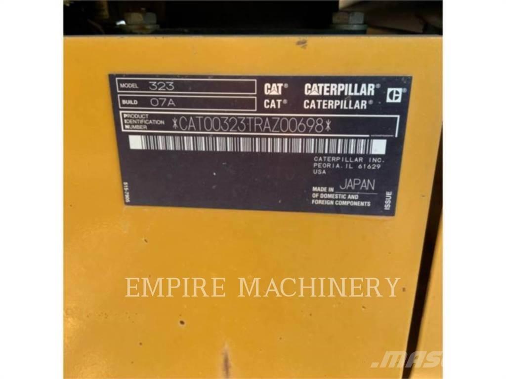 CAT 323-07 Gravemaskiner på larvebånd