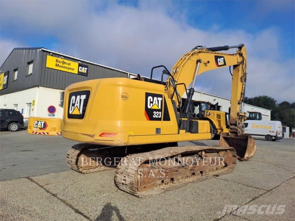 CAT 323-07 Gravemaskiner på larvebånd
