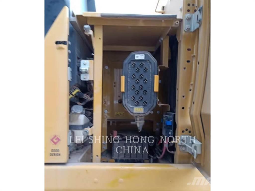 CAT 323-07 Gravemaskiner på larvebånd