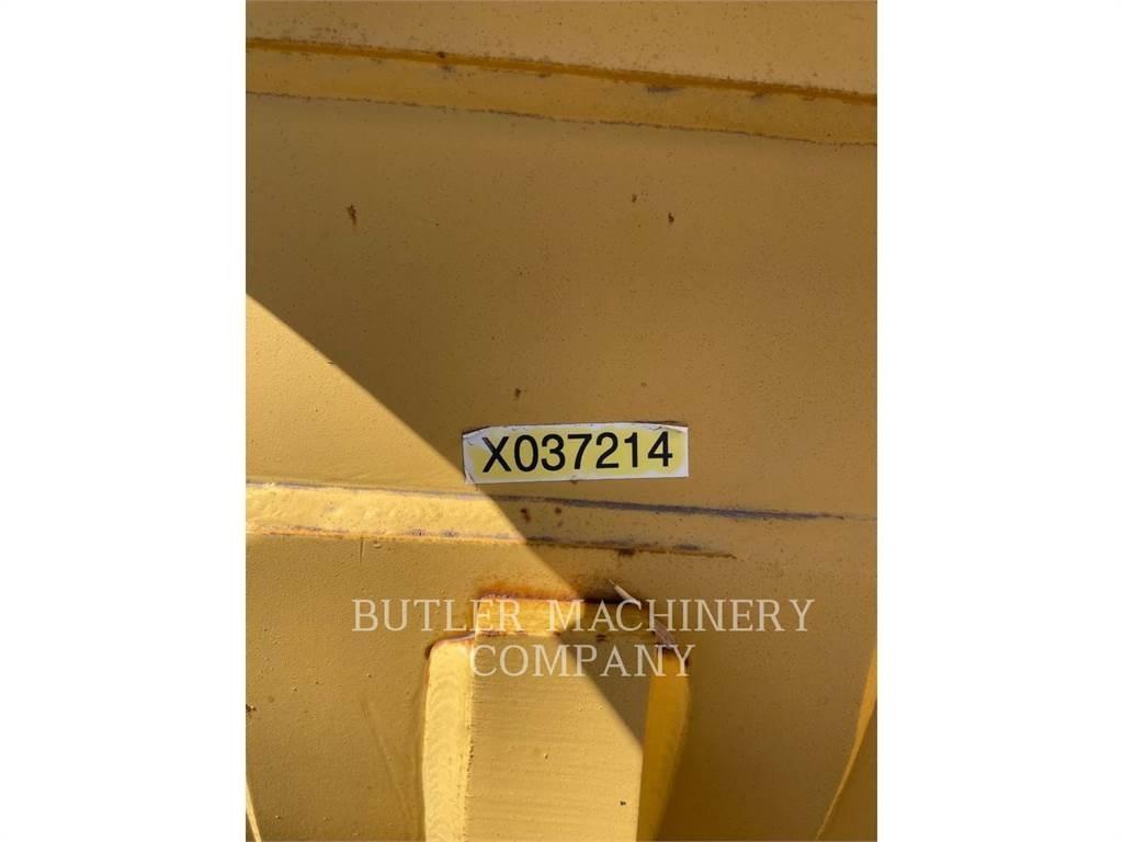 CAT 323 BUCKET Skovle