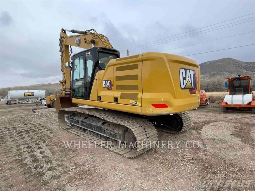 CAT 323 CF Gravemaskiner på larvebånd