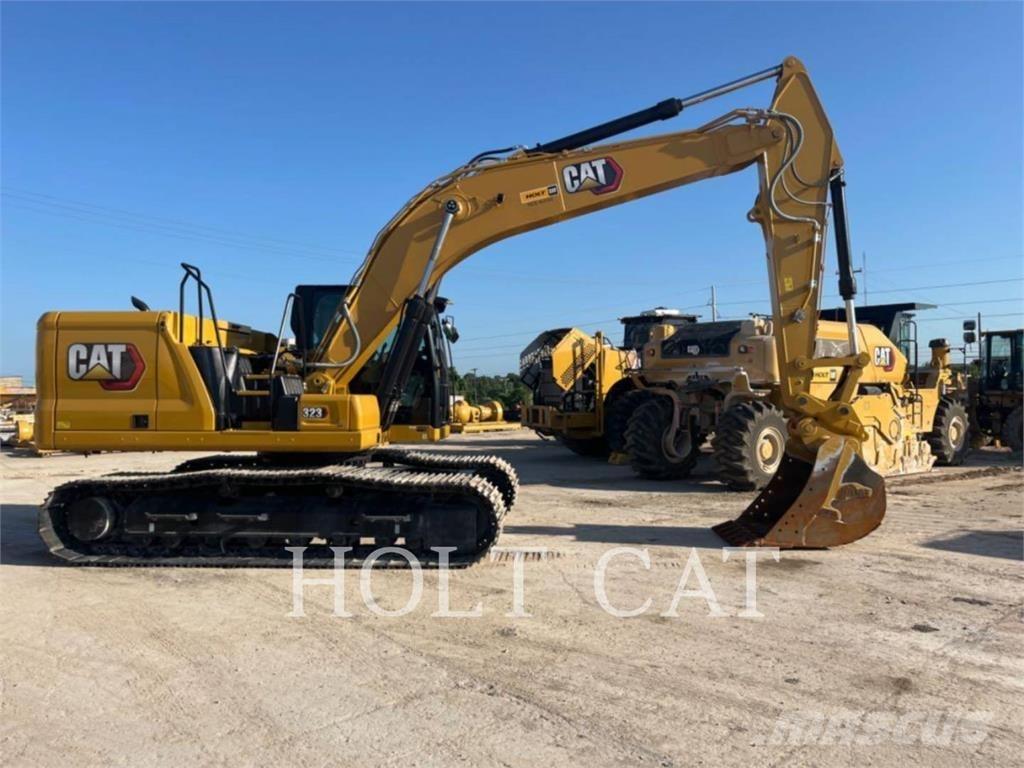 CAT 323 TC Gravemaskiner på larvebånd