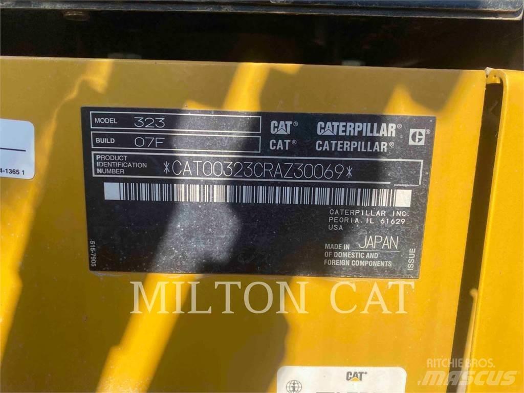 CAT 32307 Gravemaskiner på larvebånd