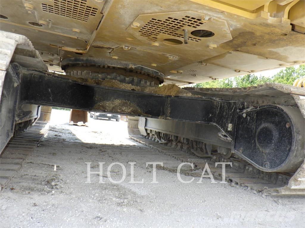 CAT 32307 Gravemaskiner på larvebånd