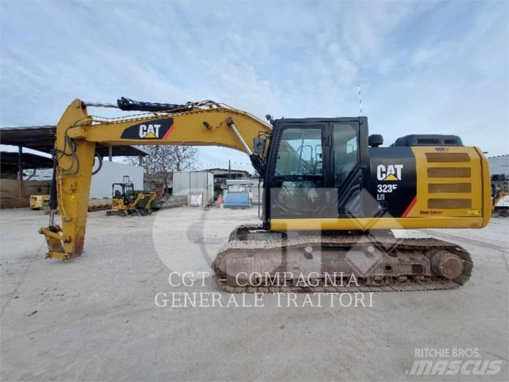 CAT 323E Gravemaskiner på larvebånd