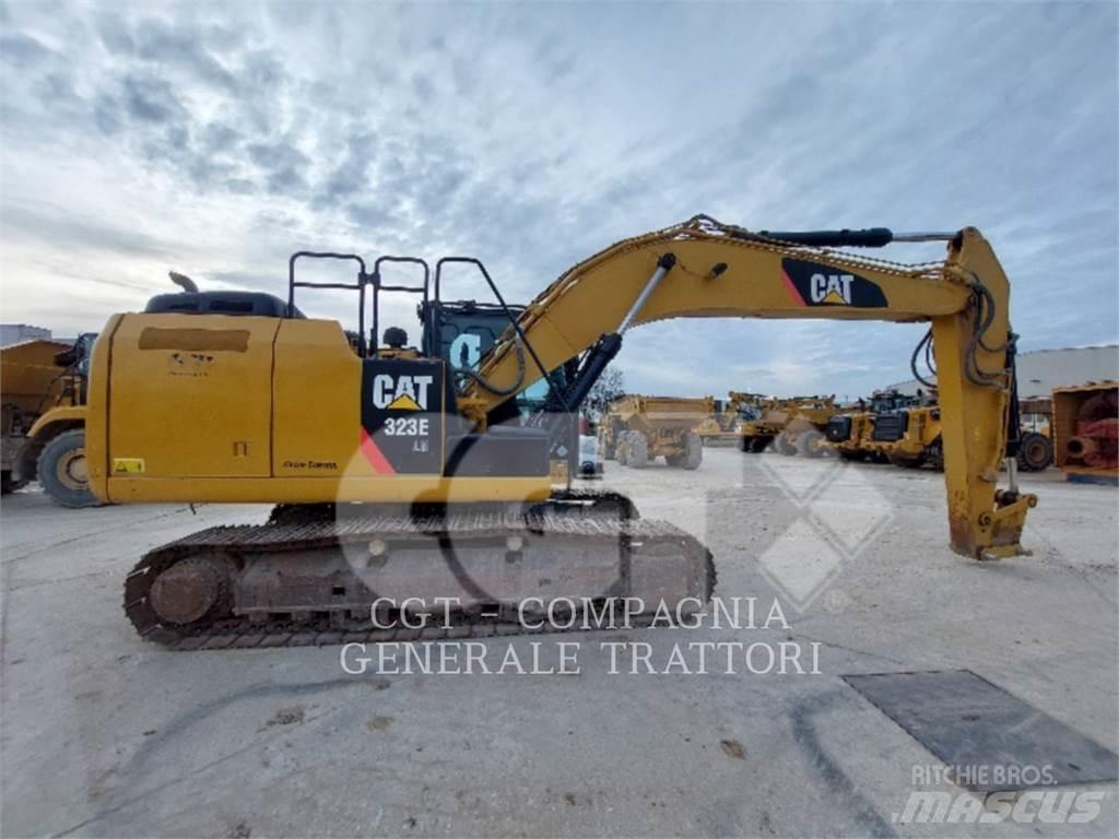 CAT 323E Gravemaskiner på larvebånd