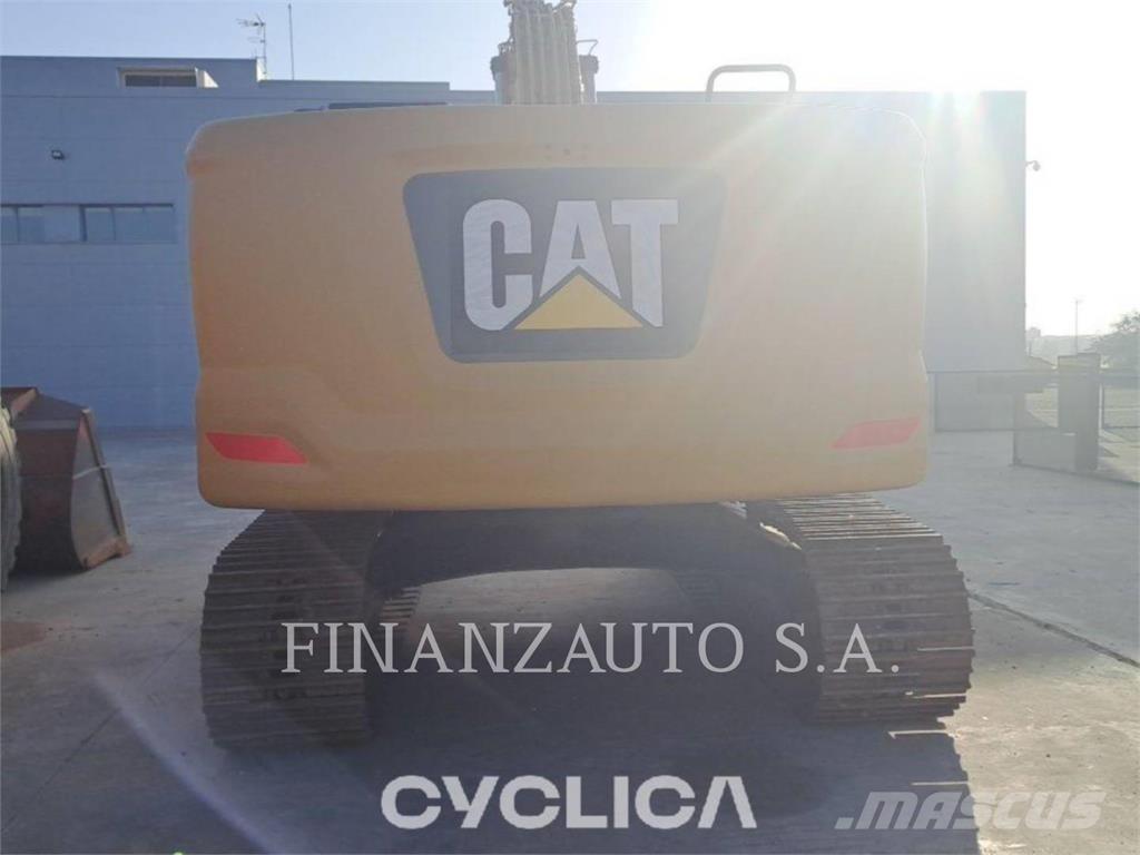 CAT 323E Gravemaskiner på larvebånd