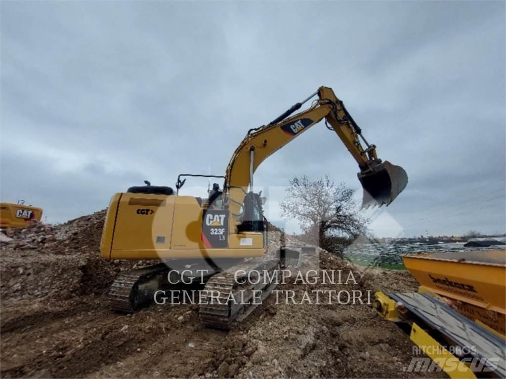 CAT 323F Gravemaskiner på larvebånd