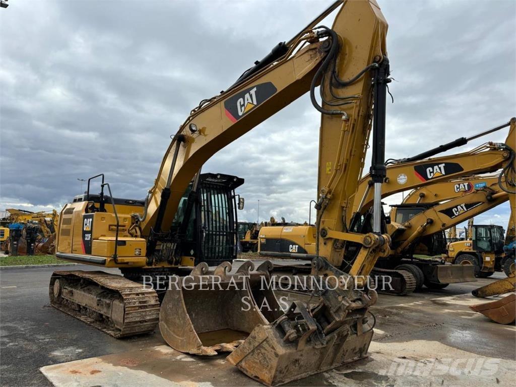 CAT 323F Gravemaskiner på larvebånd