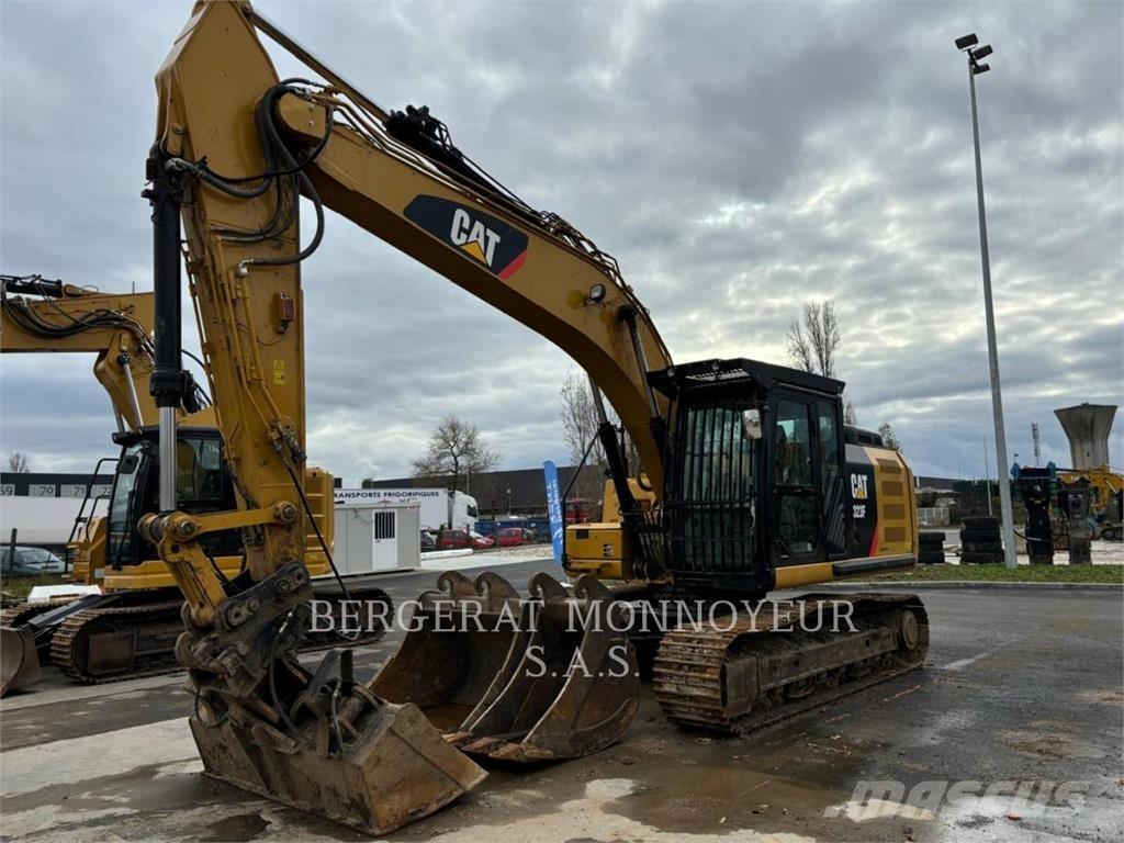 CAT 323F Gravemaskiner på larvebånd