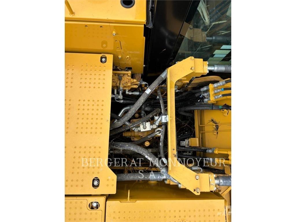 CAT 323F Gravemaskiner på larvebånd