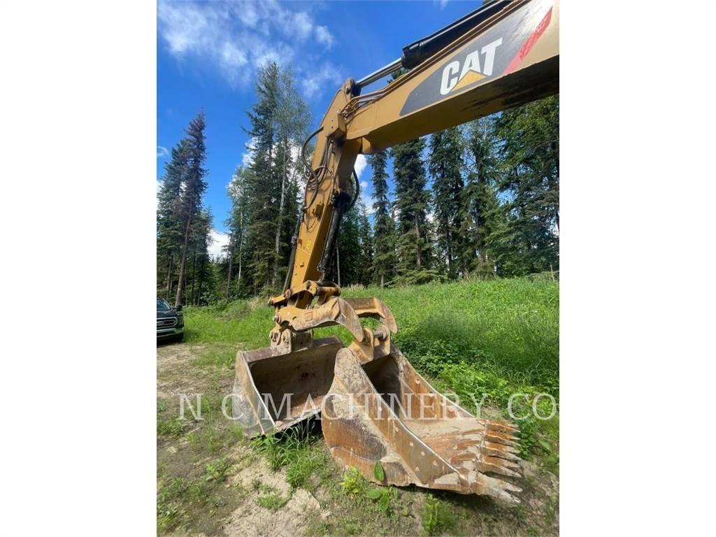CAT 323F L Gravemaskiner på larvebånd