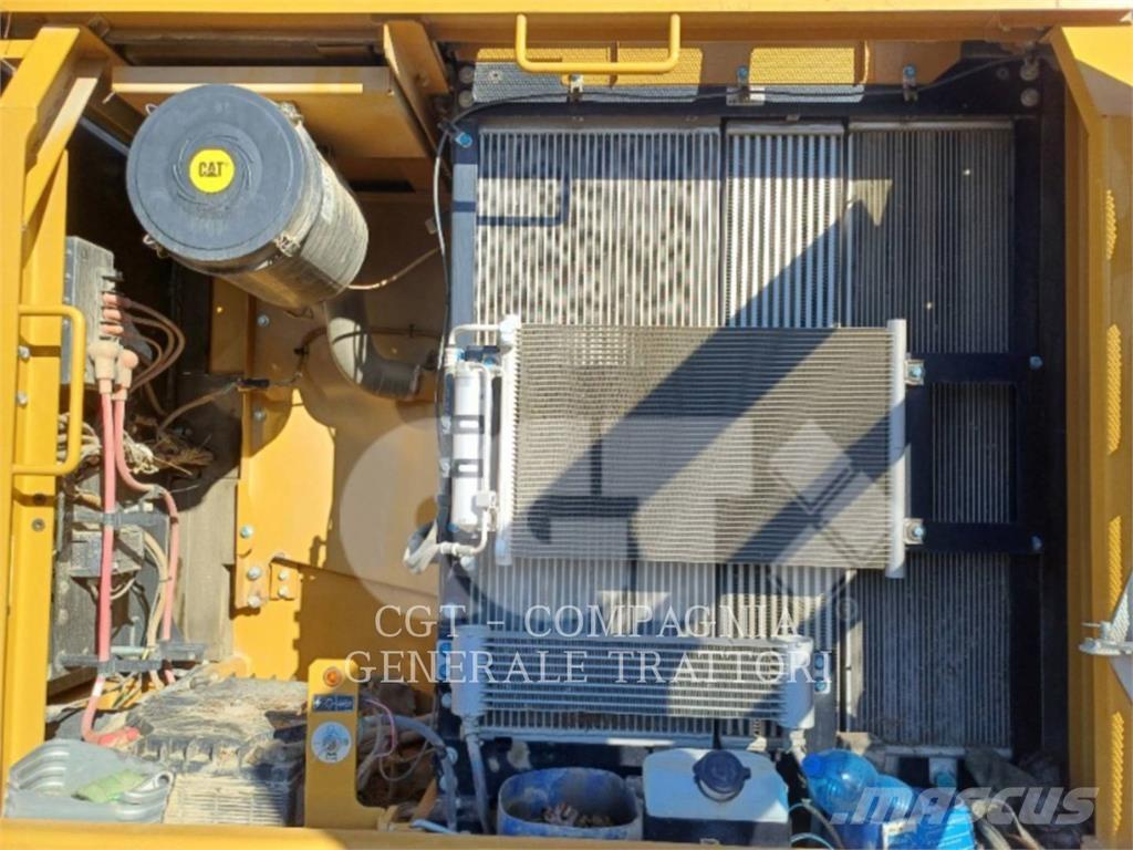 CAT 323F SA Gravemaskiner på larvebånd