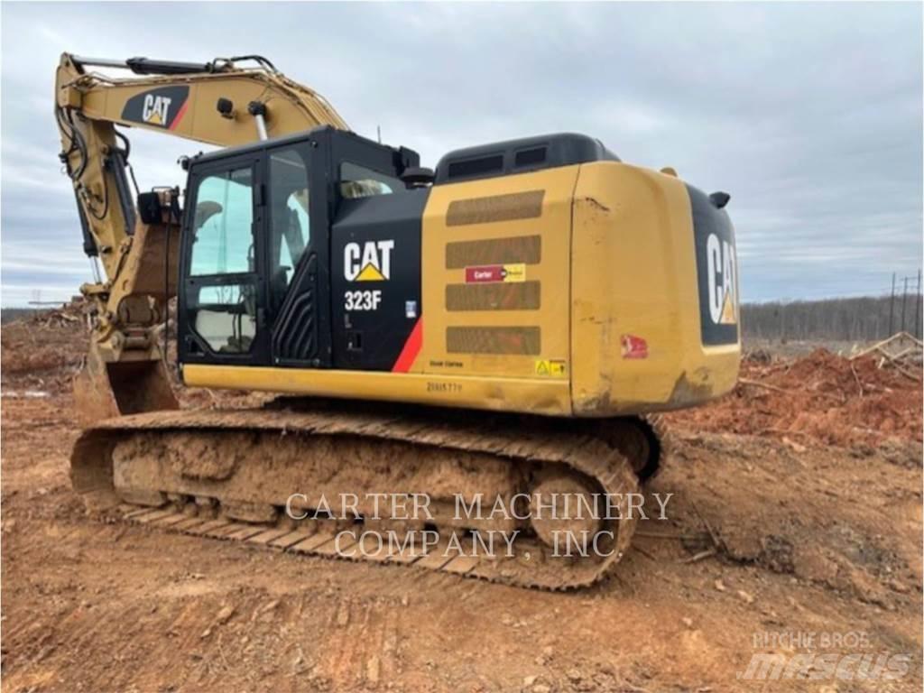 CAT 323FL Gravemaskiner på larvebånd