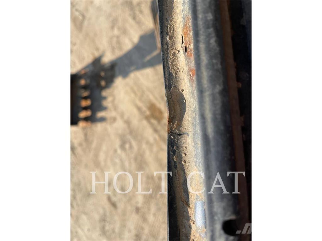 CAT 323FL Gravemaskiner på larvebånd