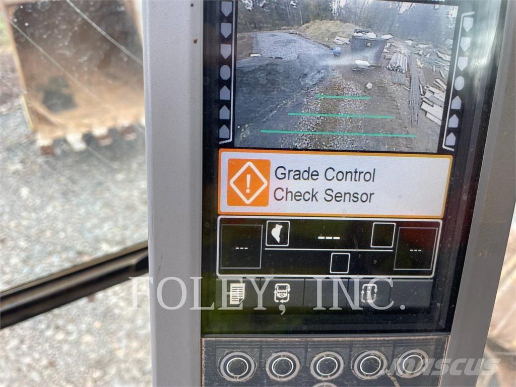 CAT 323FL Gravemaskiner på larvebånd