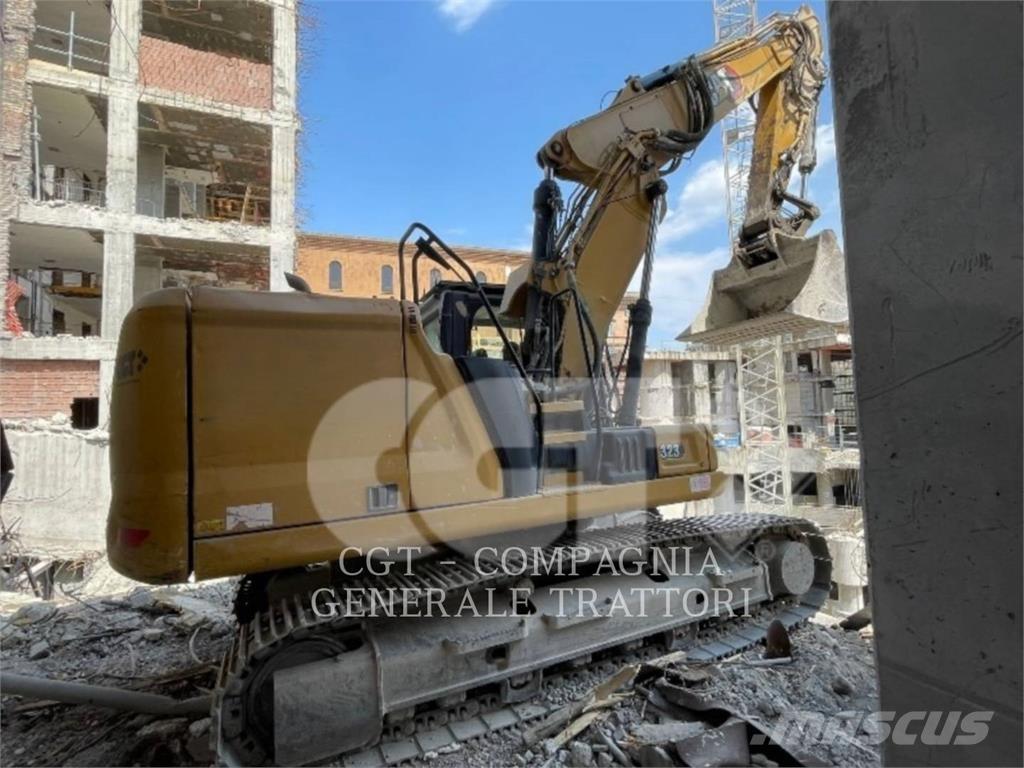 CAT 323LN Gravemaskiner på larvebånd