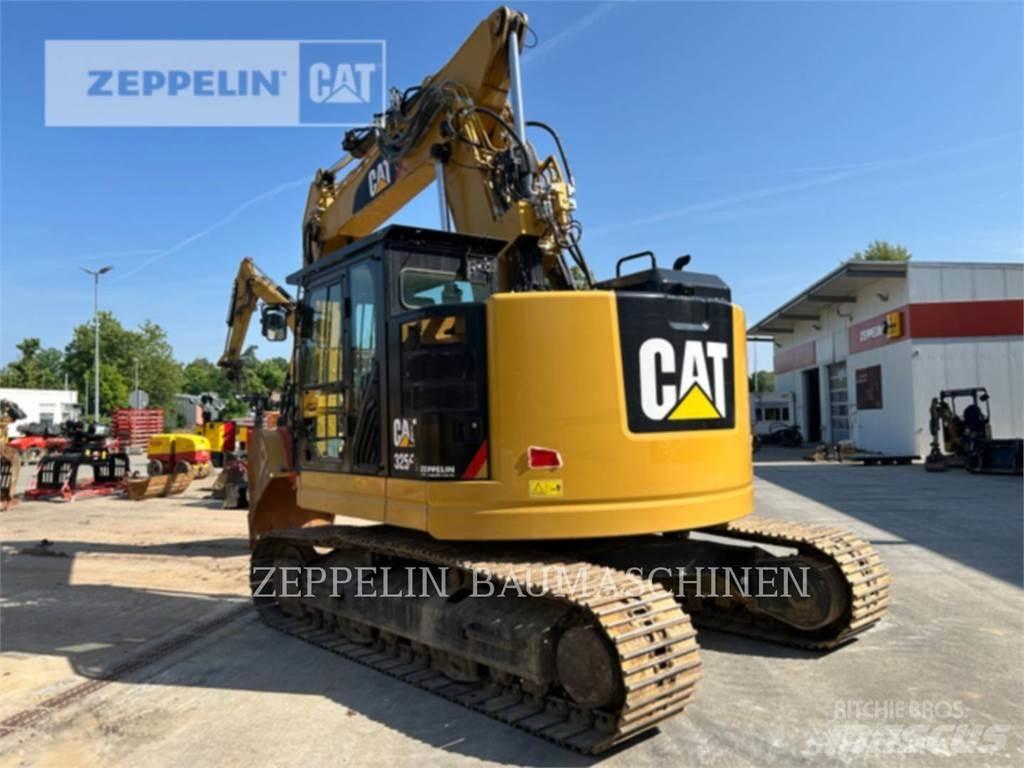 CAT 325FL Gravemaskiner på larvebånd
