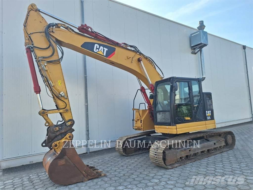 CAT 325FL Gravemaskiner på larvebånd