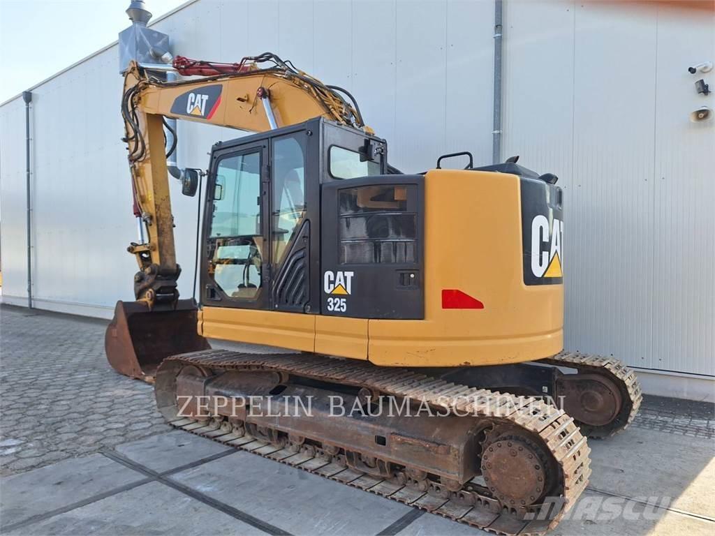 CAT 325FL Gravemaskiner på larvebånd
