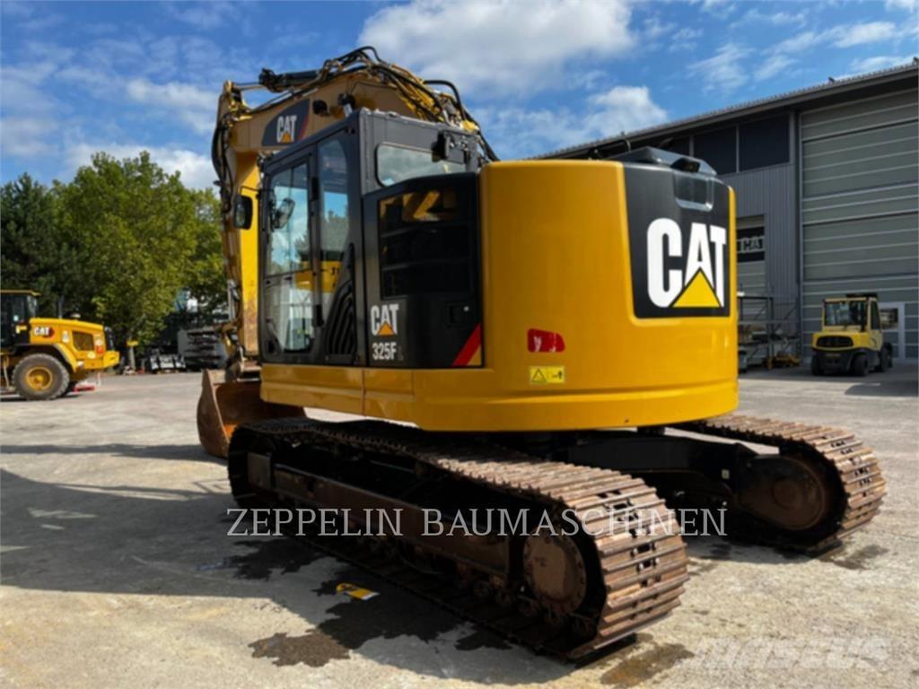 CAT 325FL Gravemaskiner på larvebånd