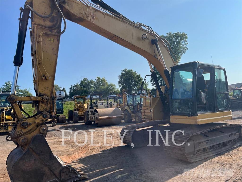 CAT 325FLCR Gravemaskiner på larvebånd