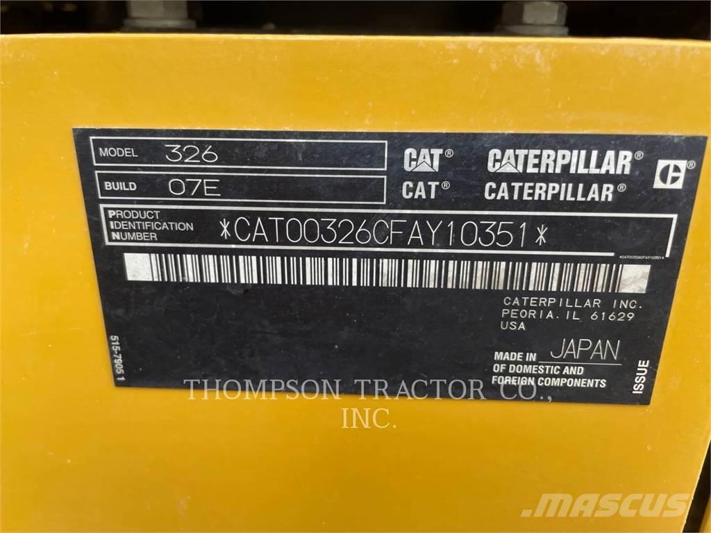 CAT 326 Gravemaskiner på larvebånd