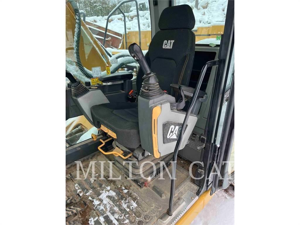 CAT 32607 Gravemaskiner på larvebånd