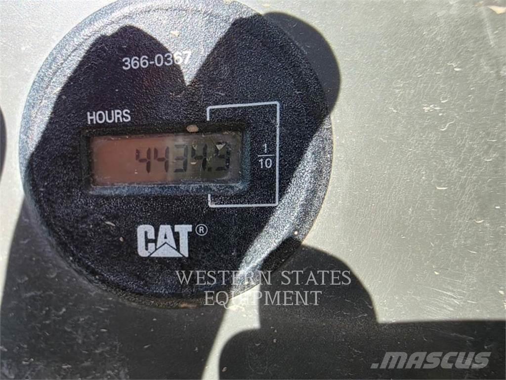 CAT 328D Gravemaskiner på larvebånd