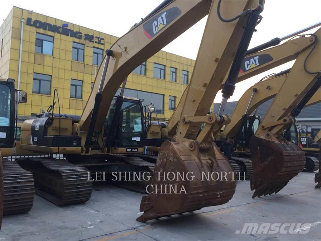 CAT 329DL Gravemaskiner på larvebånd