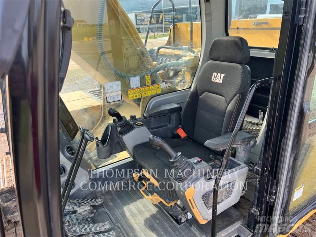 CAT 330 Gravemaskiner på larvebånd