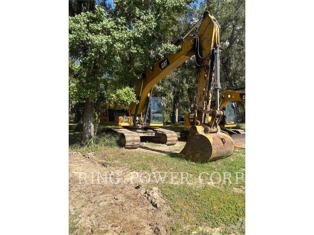CAT 330 Gravemaskiner på larvebånd