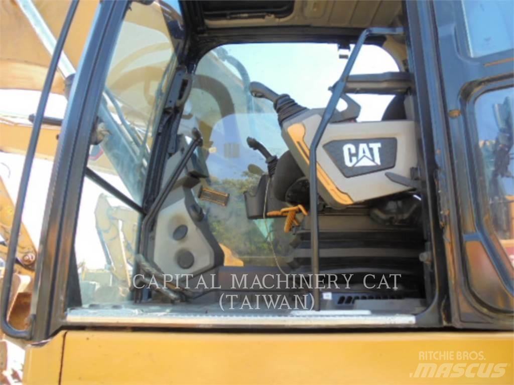 CAT 330-07 Gravemaskiner på larvebånd