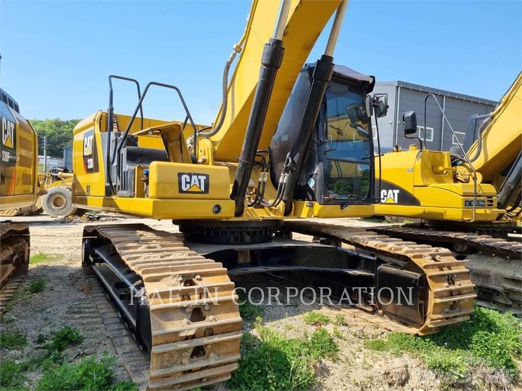 CAT 330-07 Gravemaskiner på larvebånd