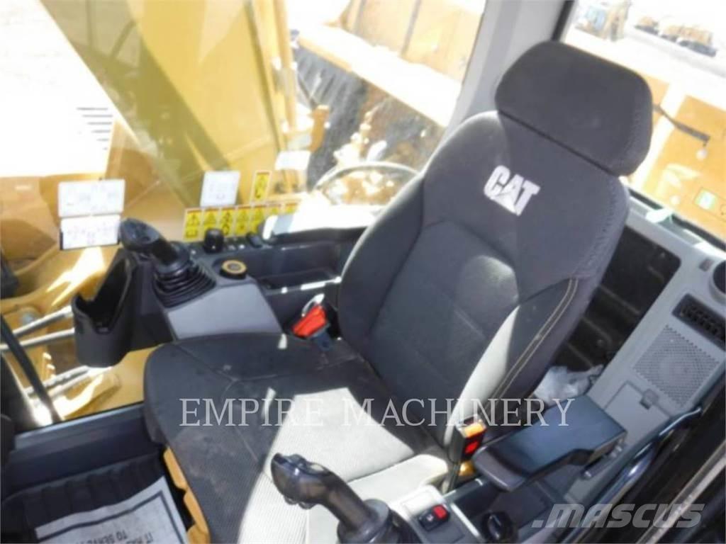 CAT 330-07 Gravemaskiner på larvebånd