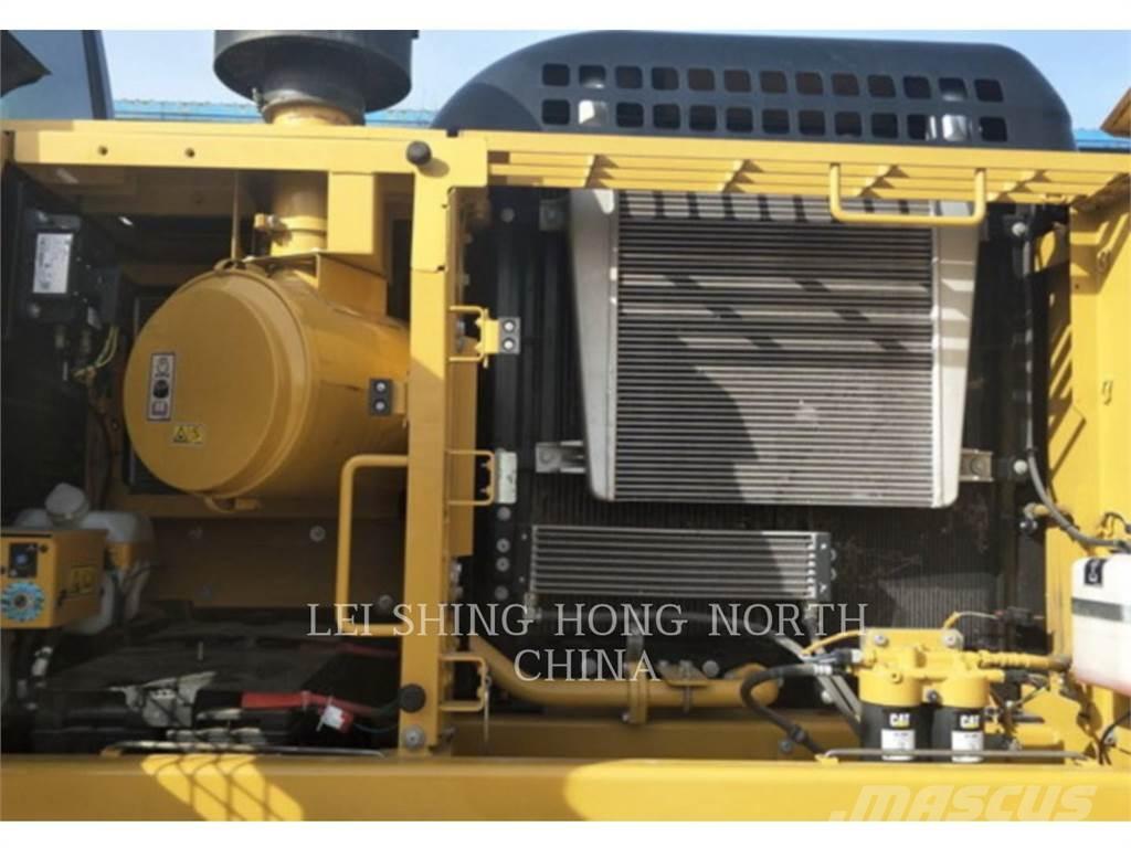 CAT 330-07 Gravemaskiner på larvebånd