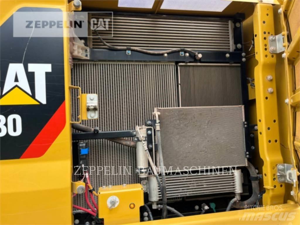 CAT 330-07A Gravemaskiner på larvebånd