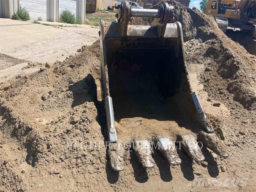CAT 330 TC Gravemaskiner på larvebånd