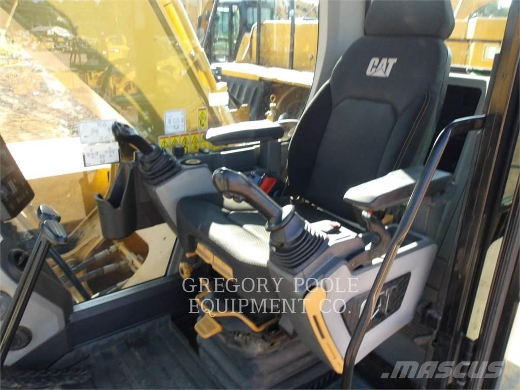CAT 33007 Gravemaskiner på larvebånd